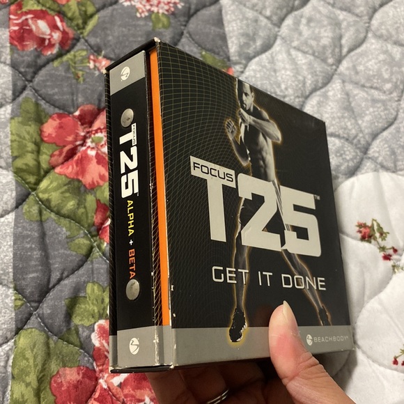 T25 Focus CD work out with Shaun T - Picture 3 of 3